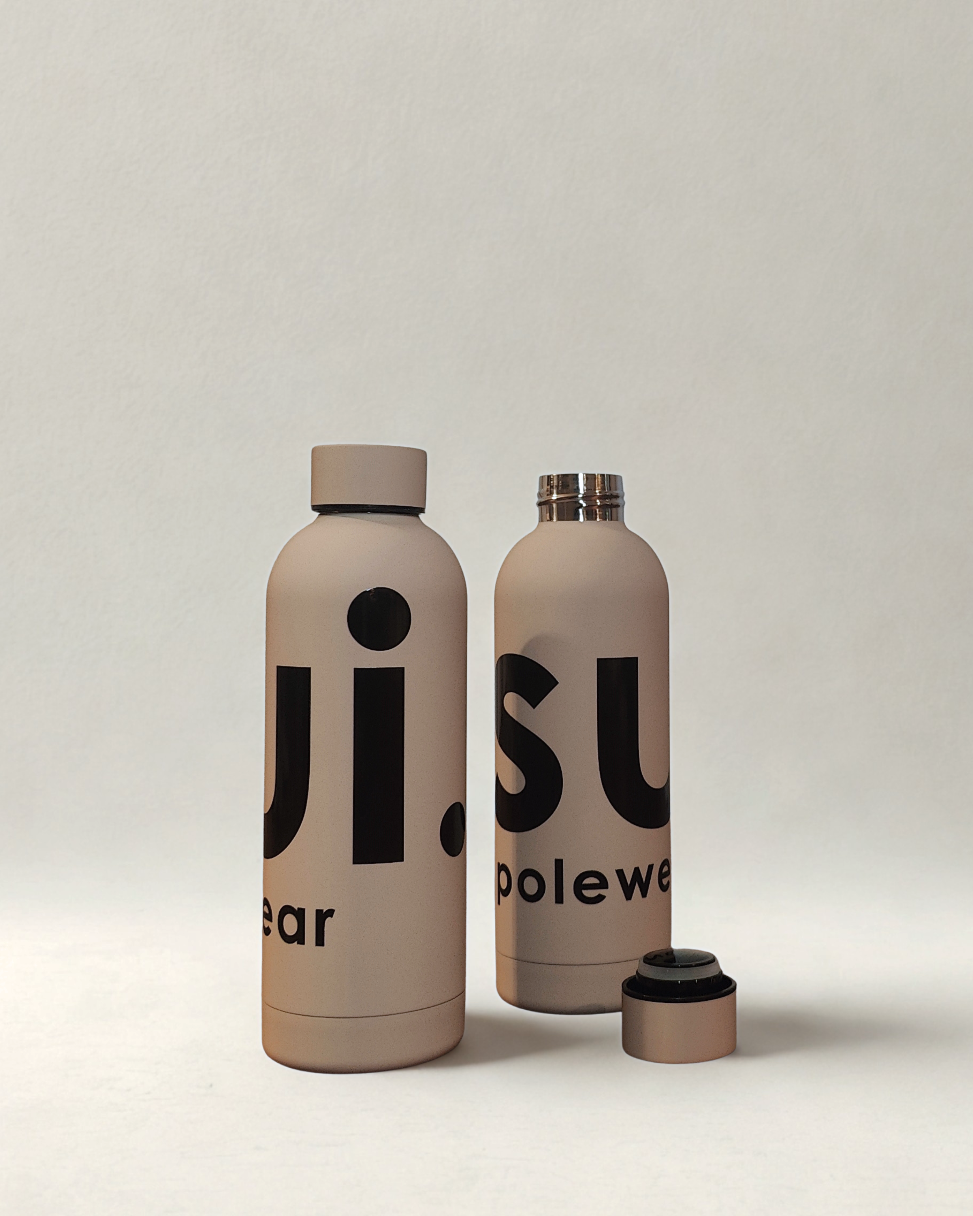 Sustainable 500ml thermos flask made from recycled stainless steel