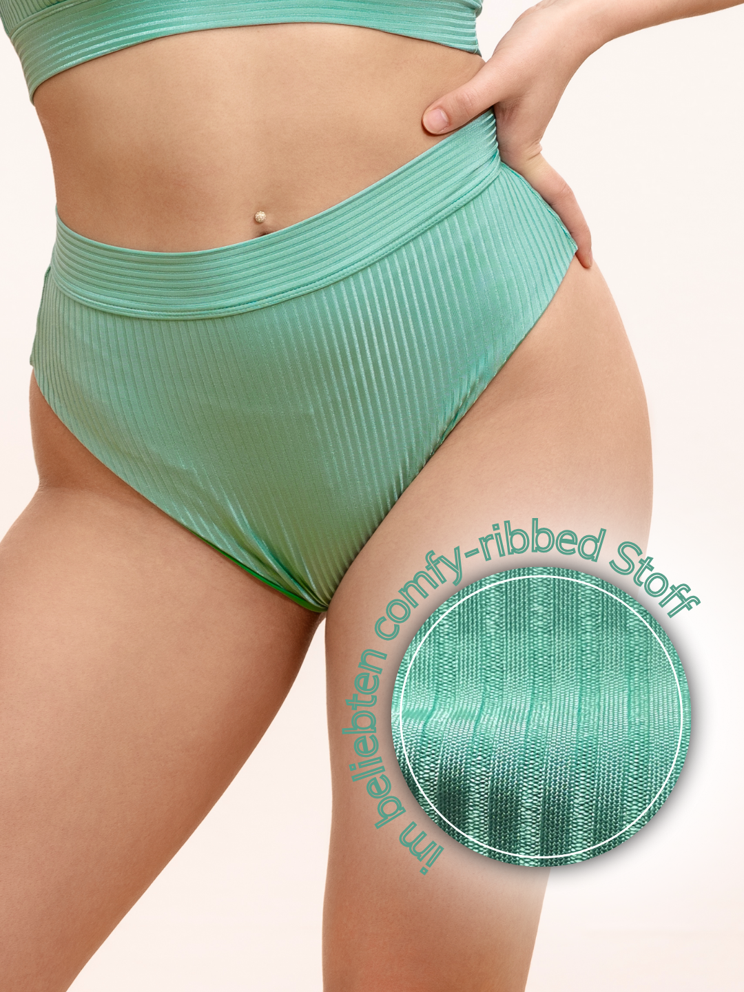 A-line shorts in ribbed ocean mint